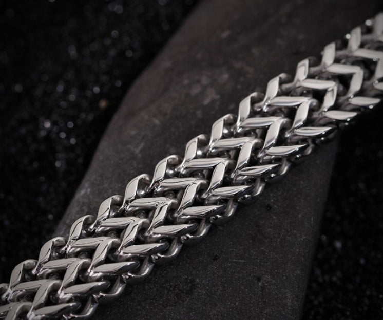 Men's Domineering Double Dragon Bracelet
