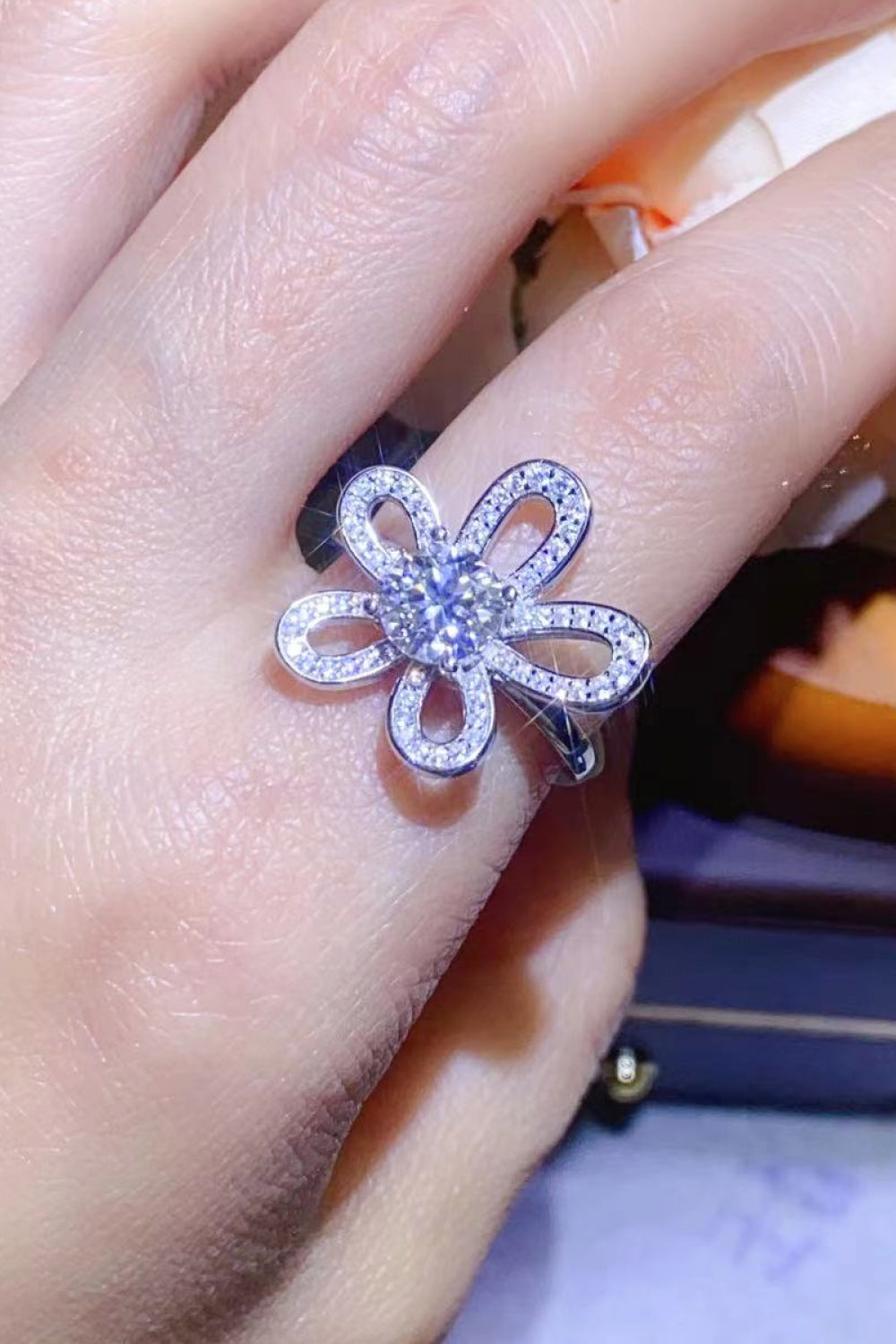 1 Carat Brilliant Round Cut Sparkala™ Flower-Shaped Open 925 sterling silver Ring