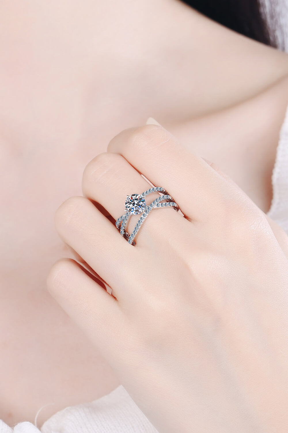 1 Carat Brilliant Round Cut Sparkala™ Crisscross Pure sterling silver Ring