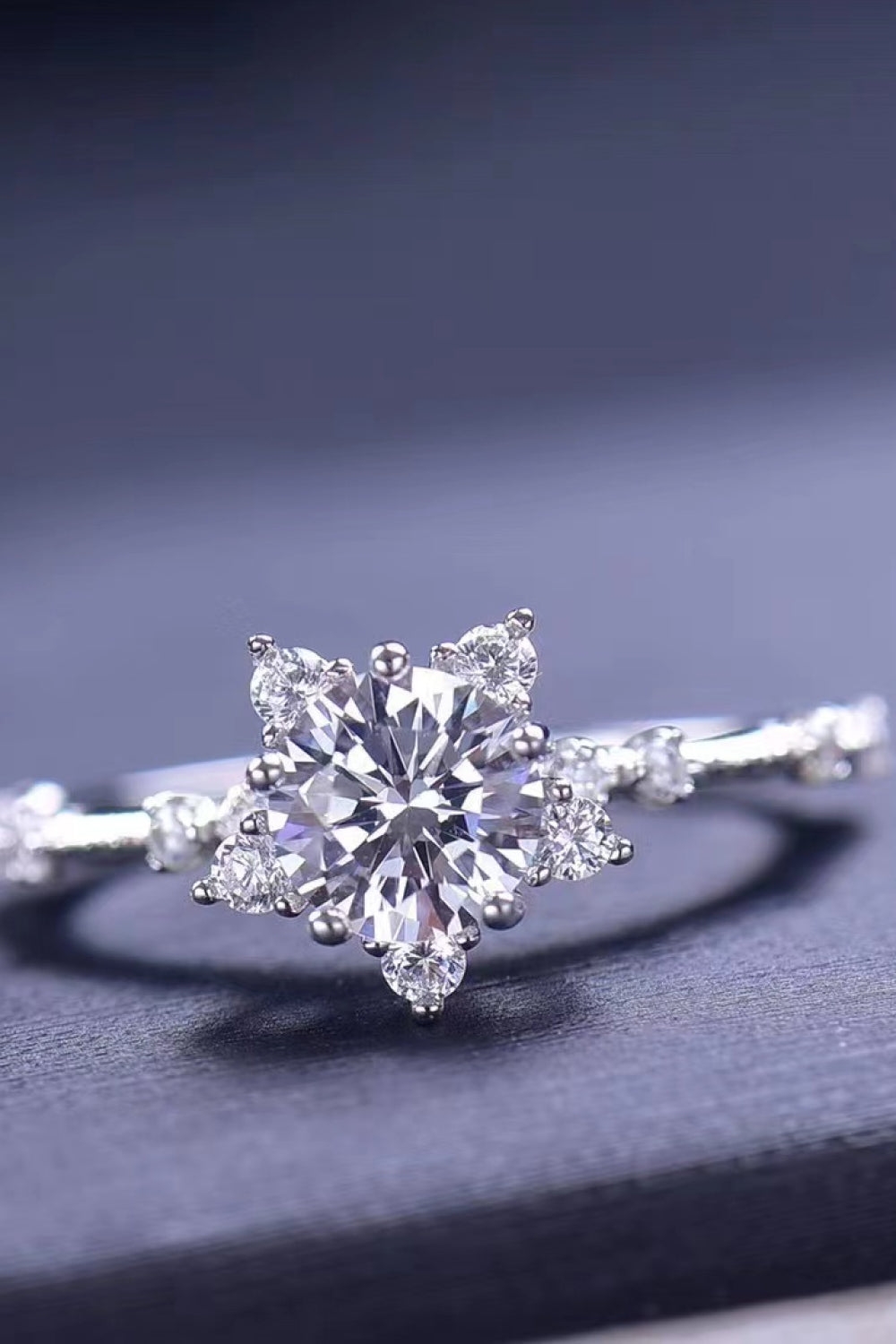1 Carat Brilliant Round Cut Sparkala™ 6-Prong Ring