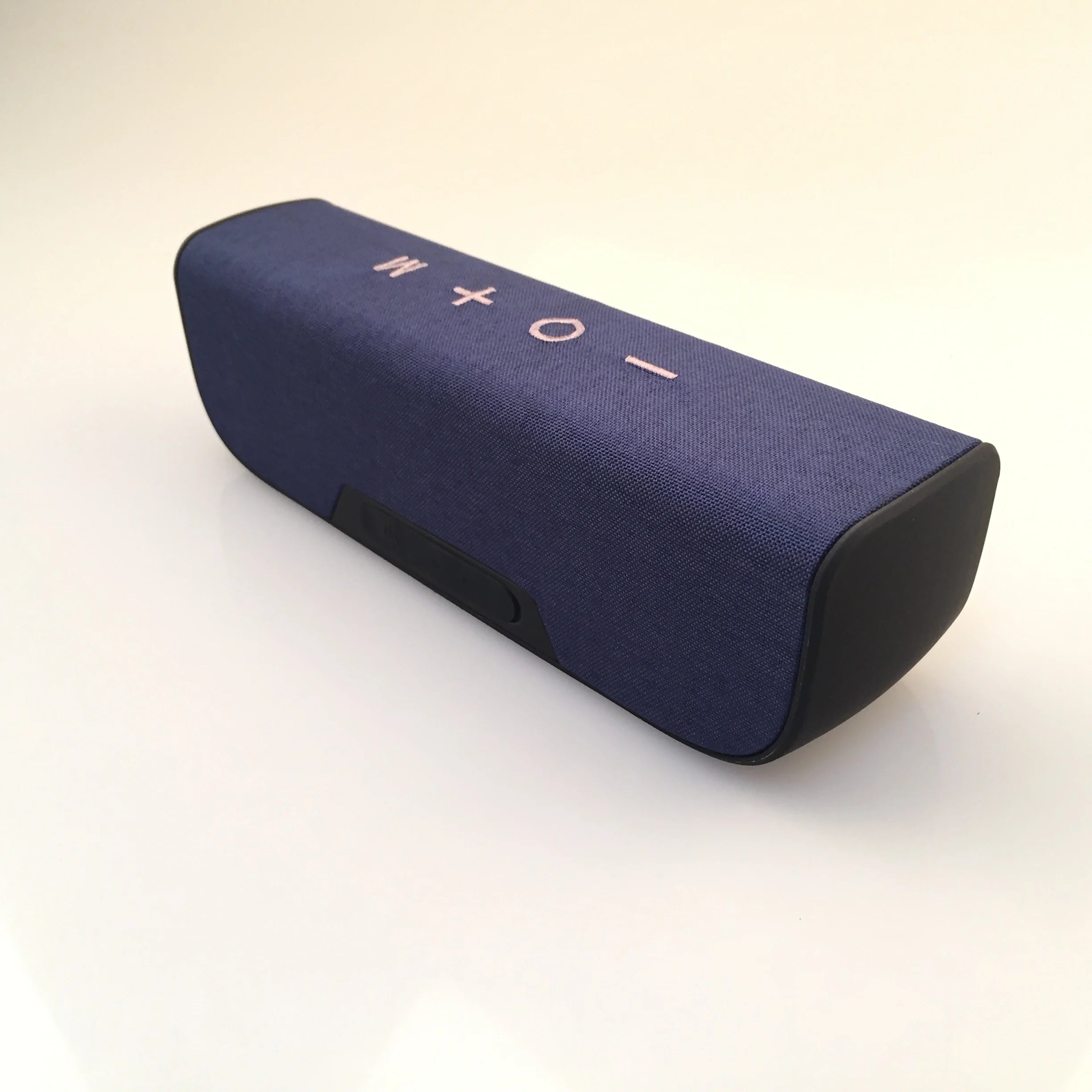 Innovation Style 10W Portable for Bluetooth Speaker Powerful 3.5mm Aux FM Compatible Audio Function for Sailing Boat Desk