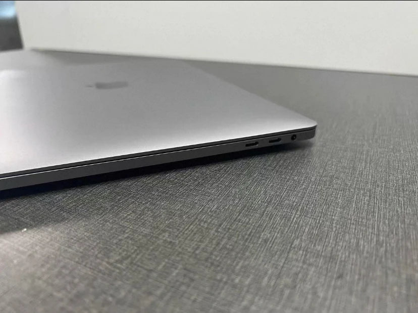 95%new 15inch M-a-cbook Pro 2019year I7 A1990 16G +512G SSD in Stock for Hot Sale Second-hand or Refurbished Laptops
