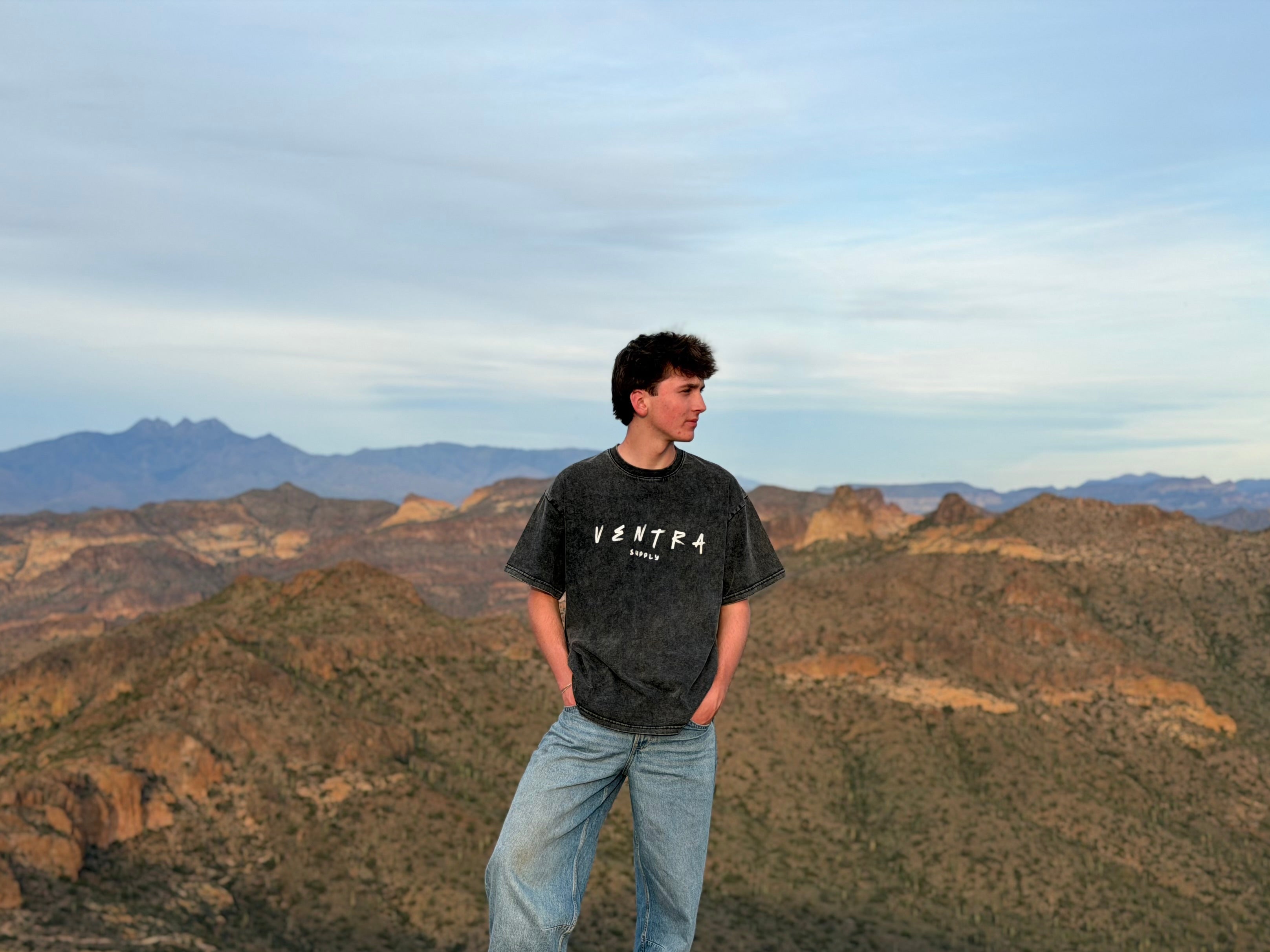 Oveesized Ventra classic tee￼