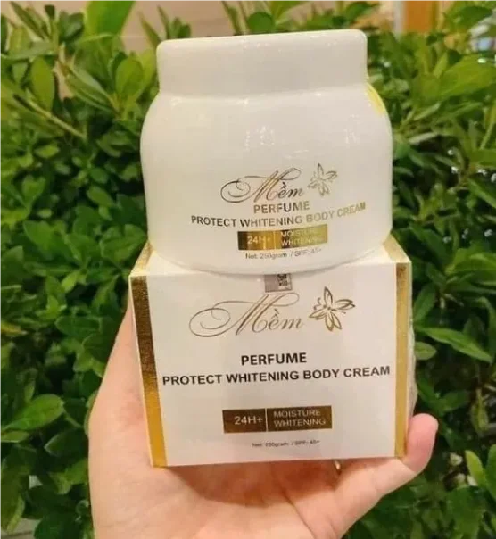 Kem trắng da body Mềm A cosmetics - Dưỡng trắng nhanh chóng,mịn màng, hương nước hoa quyến rũ bright white smooth and soft skin