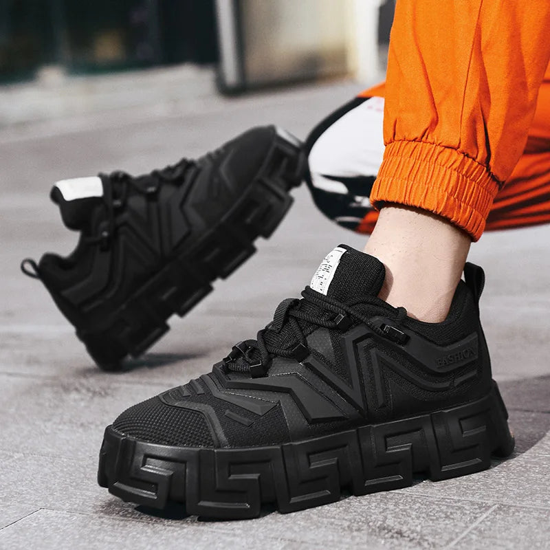 Men's Casual Sports Shoes, Fashionable Thick Soled Skateboarding Shoes, Trendy and Comfortable Men's Shoes Suitable for Outdoor