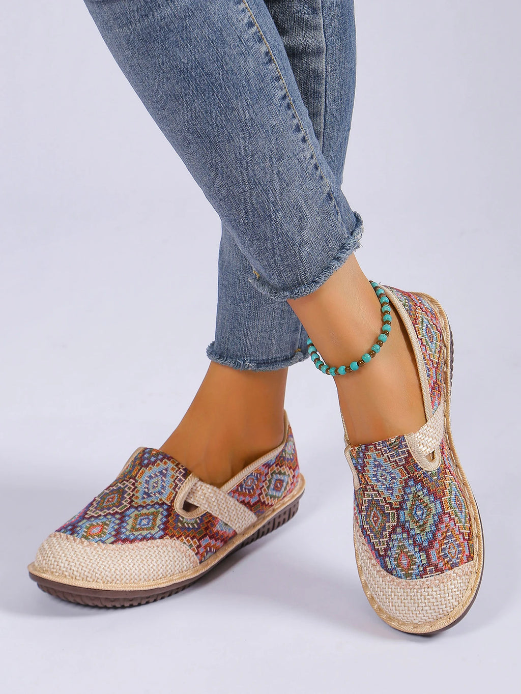 Super light shoes Women's shoes casual sports shoes are versatile They are soft-soled anti-slip and ethnic-style free shippiing
