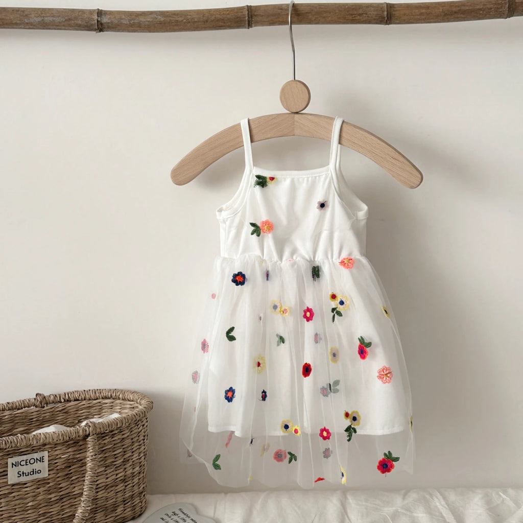 Summer Baby Girls  White Embroidered  Tie Back Suspender Dress Kids Sweet dress Children Outfit Skirt 6Month-3Y