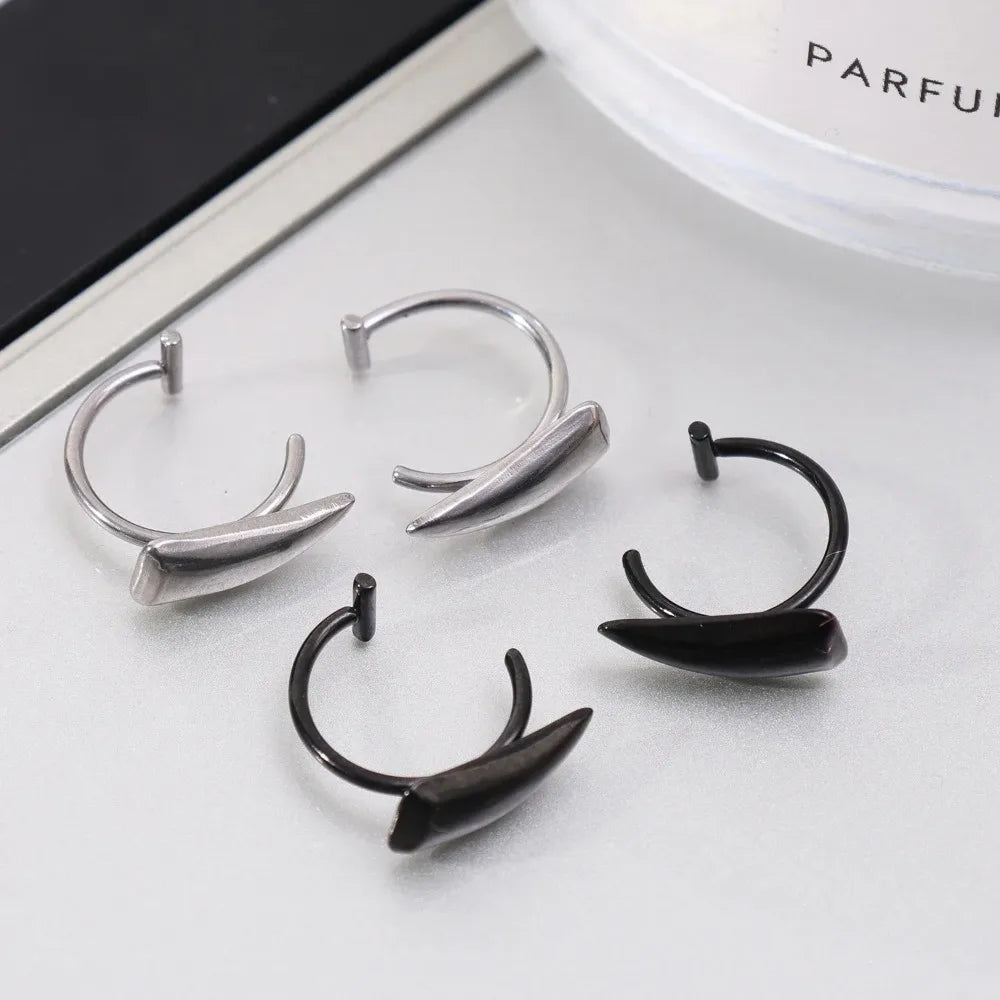 Stainless Steel Personalised Sharp Teeth Fake Piercing Lip Ring Punk Exaggerated Jewelry for Women Gothic Face Jewelry Decor