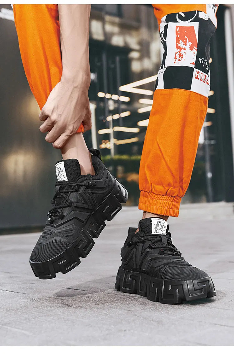 Men's Casual Sports Shoes, Fashionable Thick Soled Skateboarding Shoes, Trendy and Comfortable Men's Shoes Suitable for Outdoor