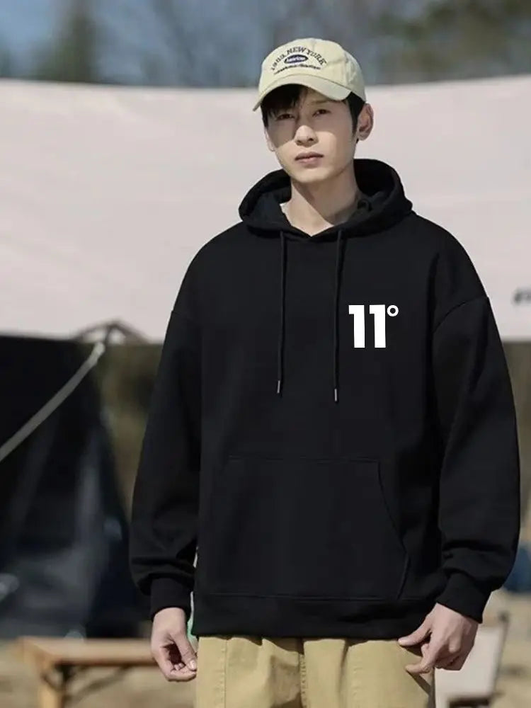 Casual sportswear for men and women - hooded sweatshirts, sport shirts, fashionable, letter-printed, patterned sport shirts, loo