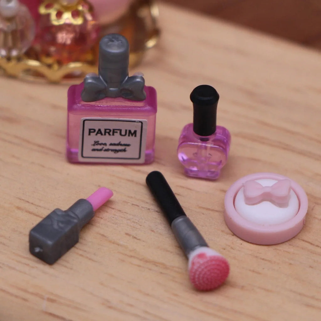 1Set Dollhouse Mini Cosmetics Lipstick Perfume  Miniature Fashion Scene Doll Toiletry Model Accessories Mini Beauty Props