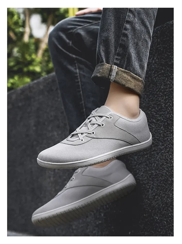 Men's barefoot walking shoes with wide toe and scattered minimalist shoes, suitable for gyms, driving offices.