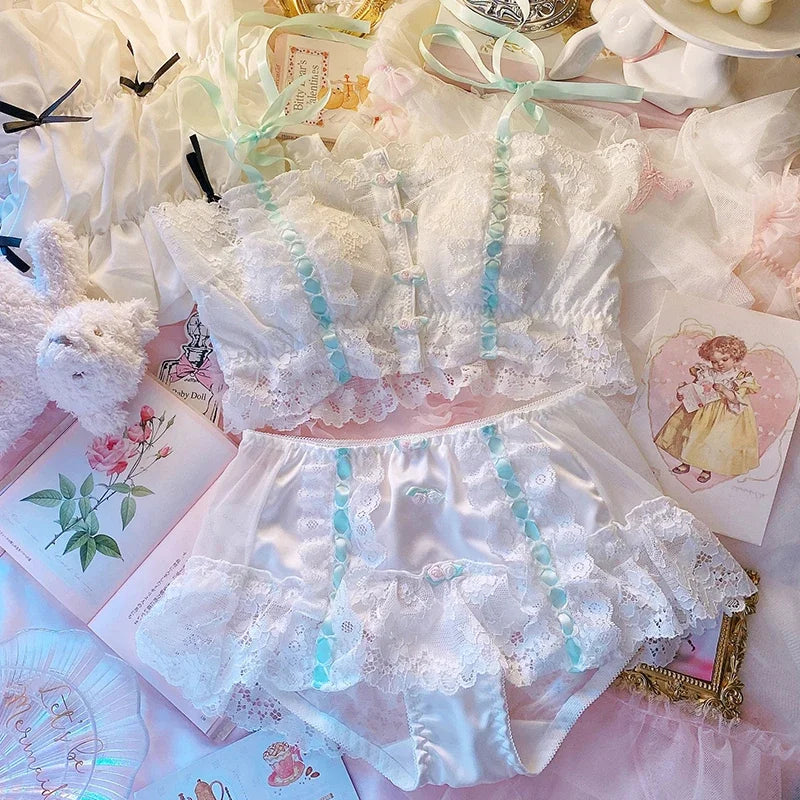 Women's Underwear Bra and Panty Set Lolita Girl Top Sexy Lingerie Cotton Intimate Vintage Lace Front Buckle Flowers Kawaii Bras