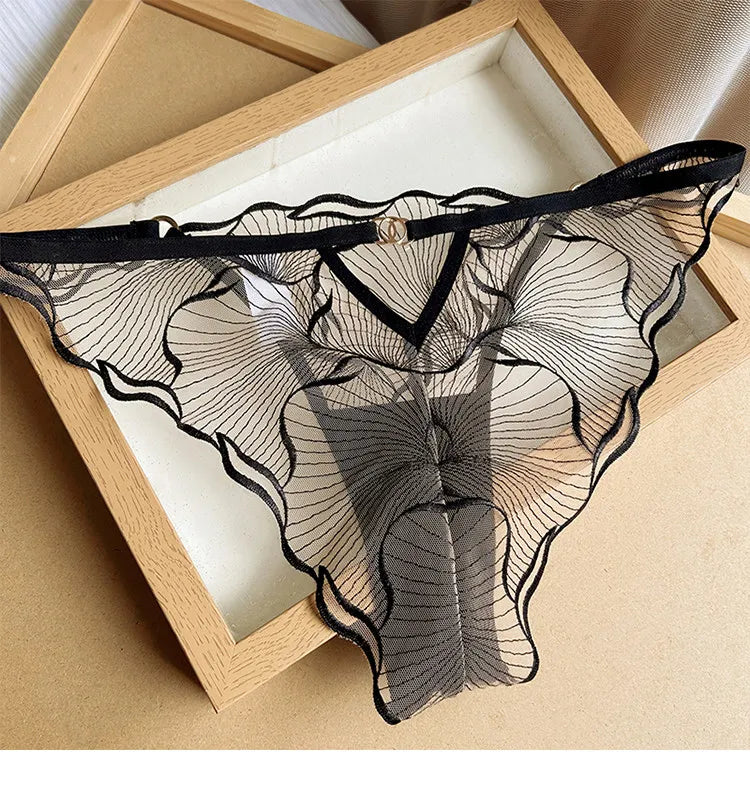 Lingerie Brodée Ultra-Fine Sexy Européenne Minimiseur Pour Gros Seins Dentelle Transparente Amincissante Pure Séduisante 32-38