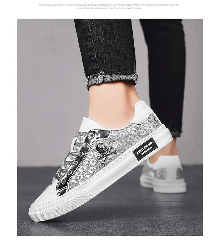 men's shoes  Casual Versatile  Flats Skateboard Shoes Breathable Lightweight Fashion Trend Sneakers