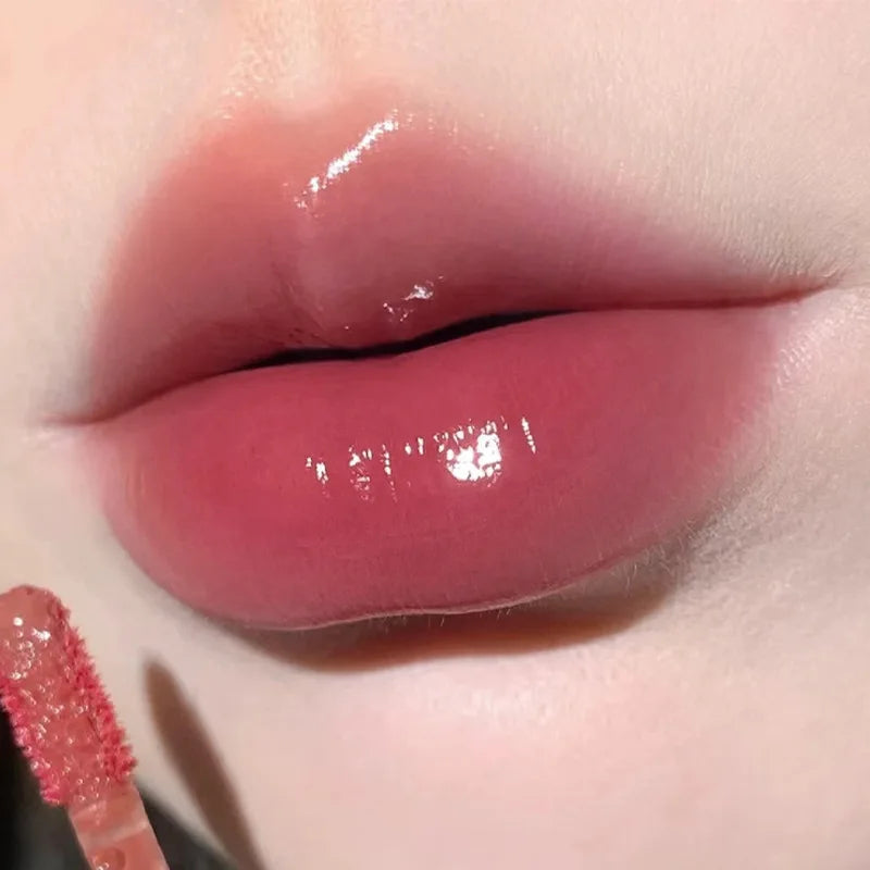 6 colors Light Glass-Like Lip Lacquer - Mirror Shine, Hydrating Formula; Smudge-Proof, Long-Wear, and Skin-Brightening