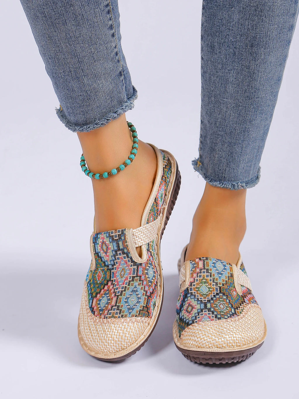 Super light shoes Women's shoes casual sports shoes are versatile They are soft-soled anti-slip and ethnic-style free shippiing