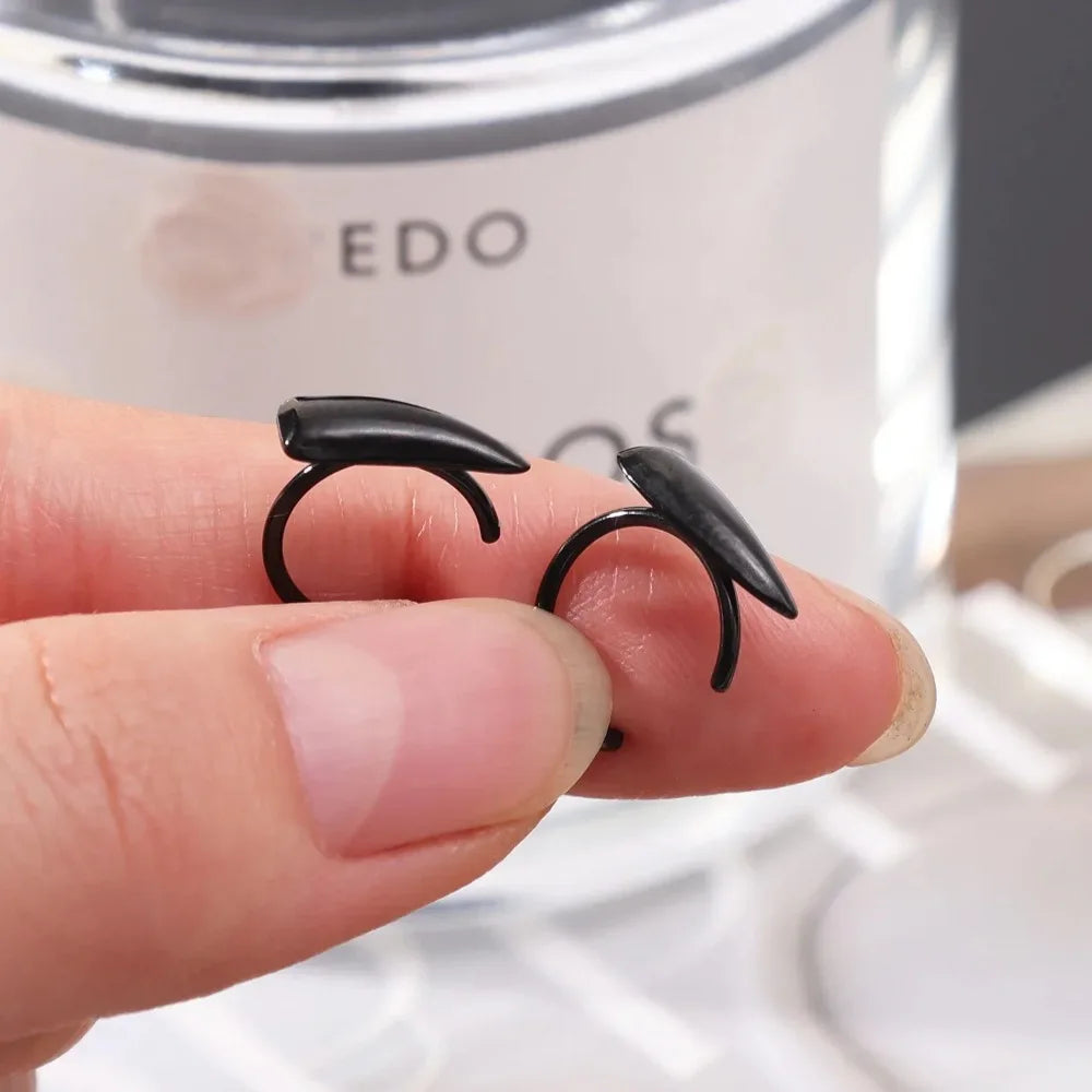 Stainless Steel Personalised Sharp Teeth Fake Piercing Lip Ring Punk Exaggerated Jewelry for Women Gothic Face Jewelry Decor