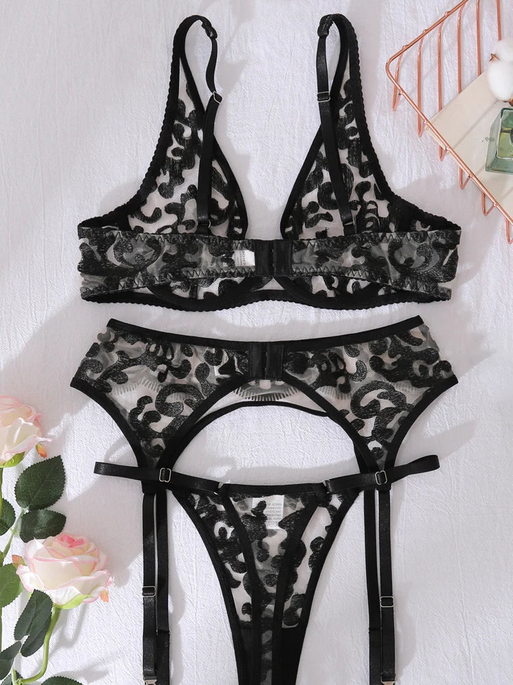 Lingerie Sexy Bra Set For Women Erotic Costumes Exotic Set Sexy Underwear Lace Bra and Panty Garters Set