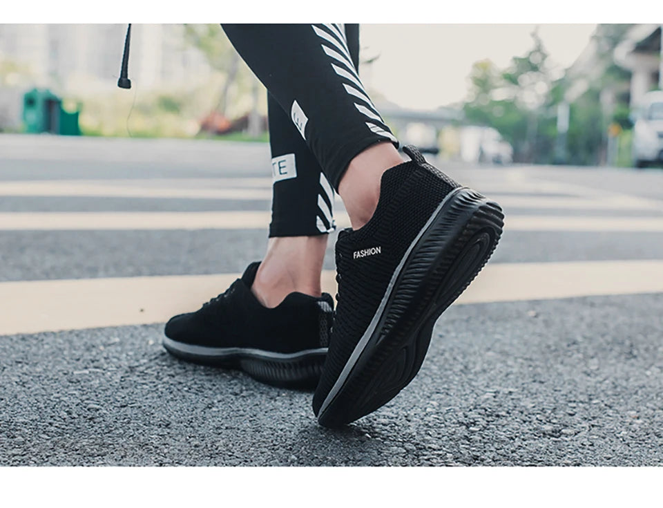 Men Running Spring Autumn Walking Loafers Fashion Casual Sports Shoes Breathable Light Men's Outdoor Shoes Plus Size38-48
