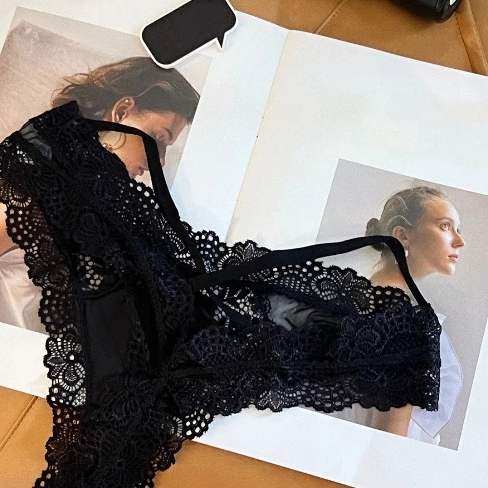 Lingerie Hollow Underwear Women Low Waist Breathable Lady Panties Seamless Briefs Lace Thong Girl Lady