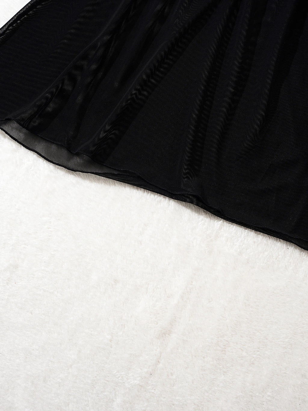 Sexy transparent black lingerie, women's lace nightgown,women's sexy sleeveless nightgown with mesh fabric, V-neckline.lingerie