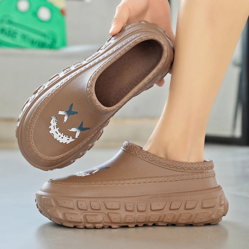 Men's and Women's Couple's Shoes, Thick-Soled, Non-Slip, Oil-Resistant, Wear-Resistant, Work Chef Safety Shoes, Lazy Casual Shoes, Sandals