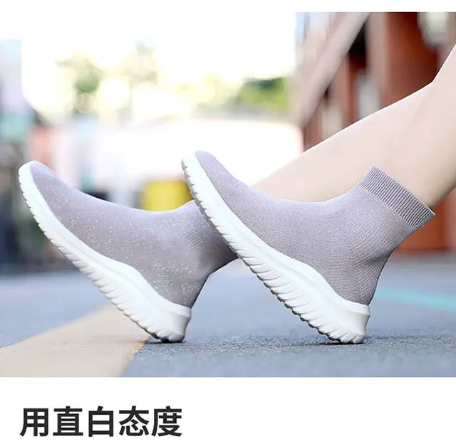 Men's and women's new high-top casual sports shoes walking flat ankle boots lovers non-slip shoes autumn and winter