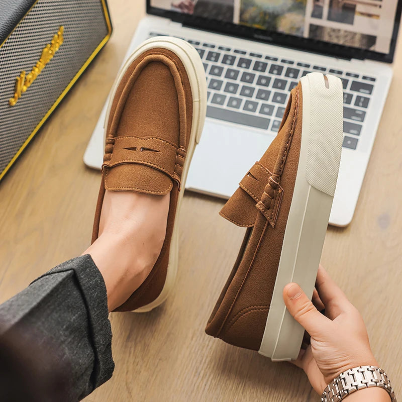 Men's Vulcanized Shoes: Niche, Light Luxury, Solid Color, Retro Style, Flat Heel, Split-on, Lazy Soft-soled Casual Walking Shoes