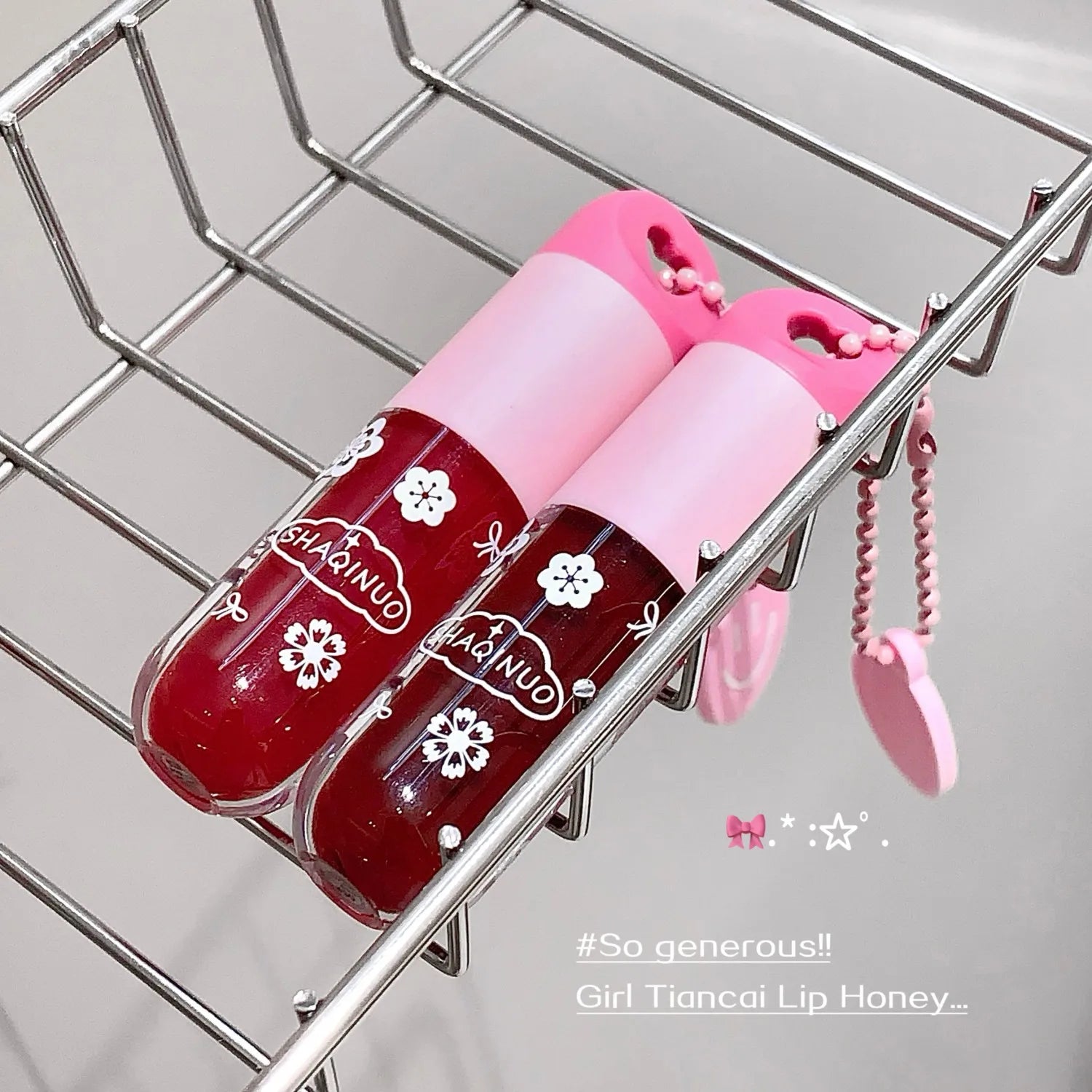 SHAQINUO Lustrous, tender and watery lip gloss, water-rich glass lips, mirror-like light makeup
