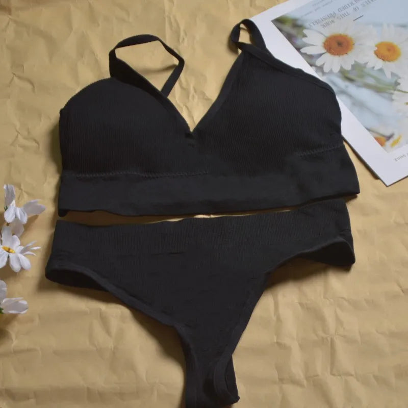 Women's Seamless  Underwear Set Bra And Thongs LingerieLow Waist Panties Pushup Bralette Sexy Female Woman Clothes Below