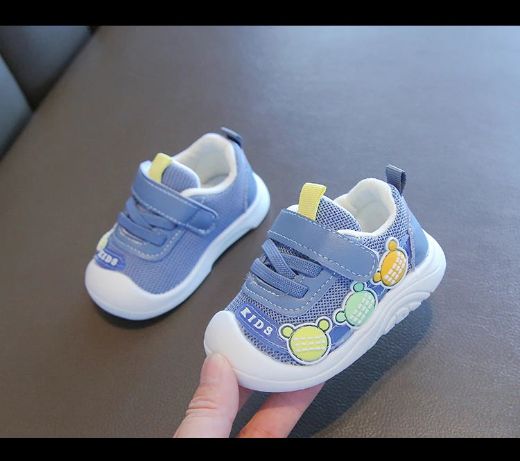 Toddler Girls Walking Shoes Toes Capped Kids Casual Shoes Breathable 2024 New Fashion Children Flat Shoes with Cute Bears Sweet