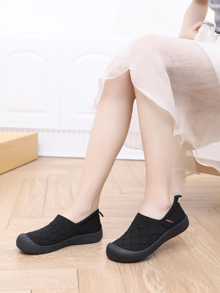 Women's casual sports shoes 2025 new multi-occasion can wear comfortable shoes light cloth home shoes
