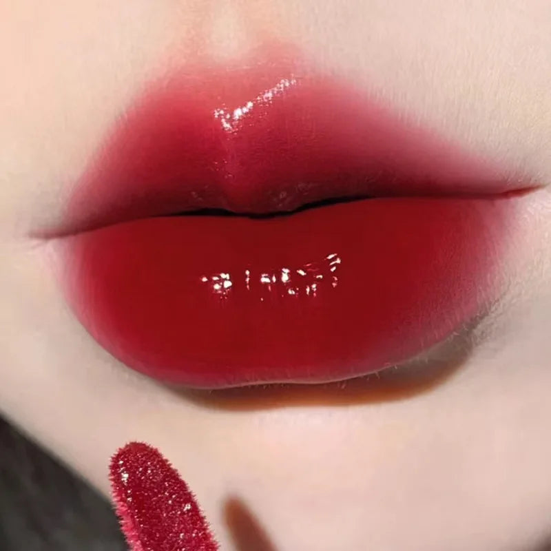 6 colors Light Glass-Like Lip Lacquer - Mirror Shine, Hydrating Formula; Smudge-Proof, Long-Wear, and Skin-Brightening