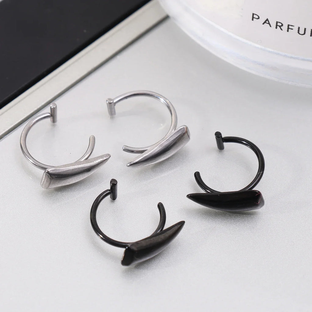 Stainless Steel Personalised Sharp Teeth Fake Piercing Lip Ring Punk Exaggerated Jewelry for Women Gothic Face Jewelry Decor