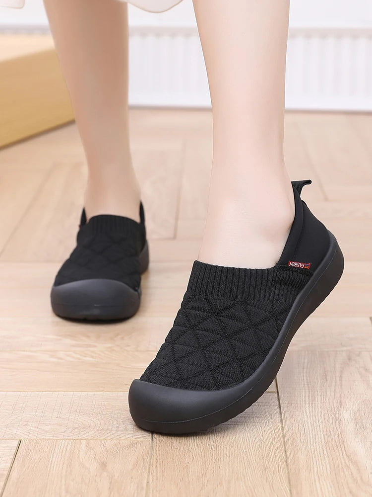 Women's casual sports shoes 2025 new multi-occasion can wear comfortable shoes light cloth home shoes