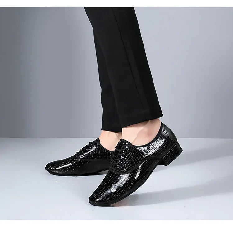 Male Big Size White Dance Shoes Men Soft Leather Latin Shoes Man Jazz Waltz Ballroom Dancing Yoga Train Sneakers Stage Footwear