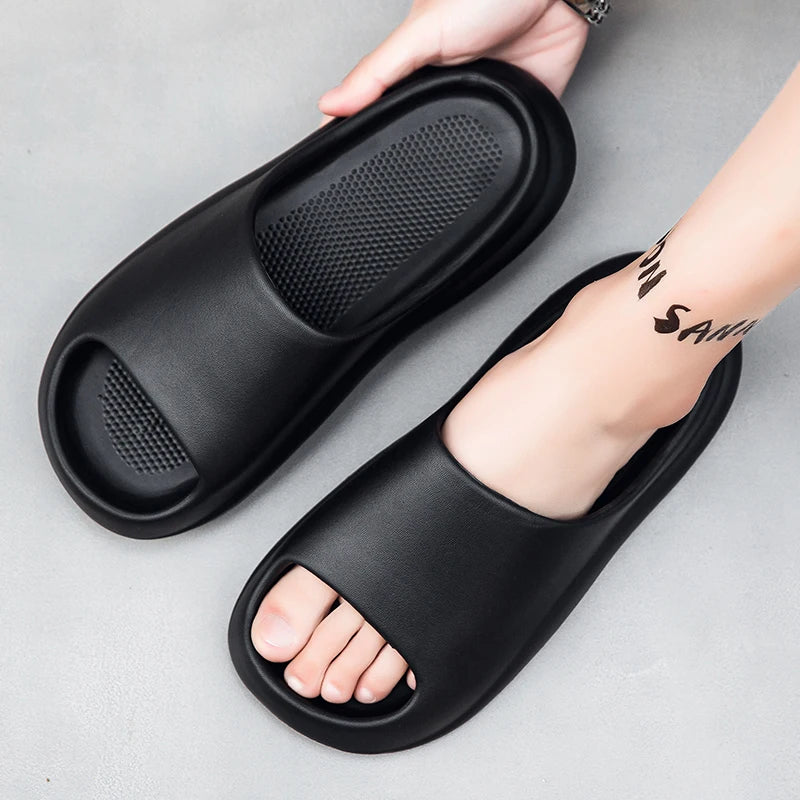 Men's Slippers Fashion Casual Home Sandals Non-Slip Wear-Resistant Soft Soles Couple Style Shoes Thick-Soled Outdoor Beach Shoes