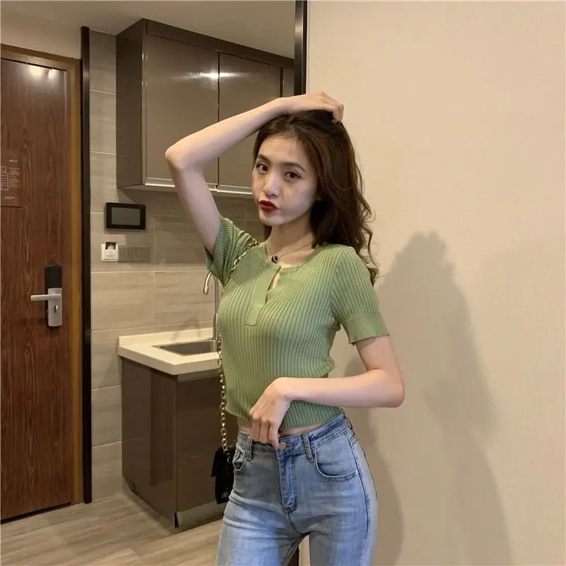 Summer Short-sleeved T-shirt Summer Women's Clothing 2025 New Ins Trendy Spring High-waist Top Short Design Niche