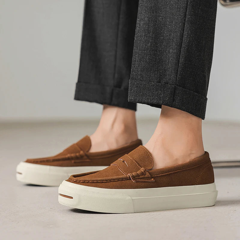 Men's Vulcanized Shoes: Niche, Light Luxury, Solid Color, Retro Style, Flat Heel, Split-on, Lazy Soft-soled Casual Walking Shoes