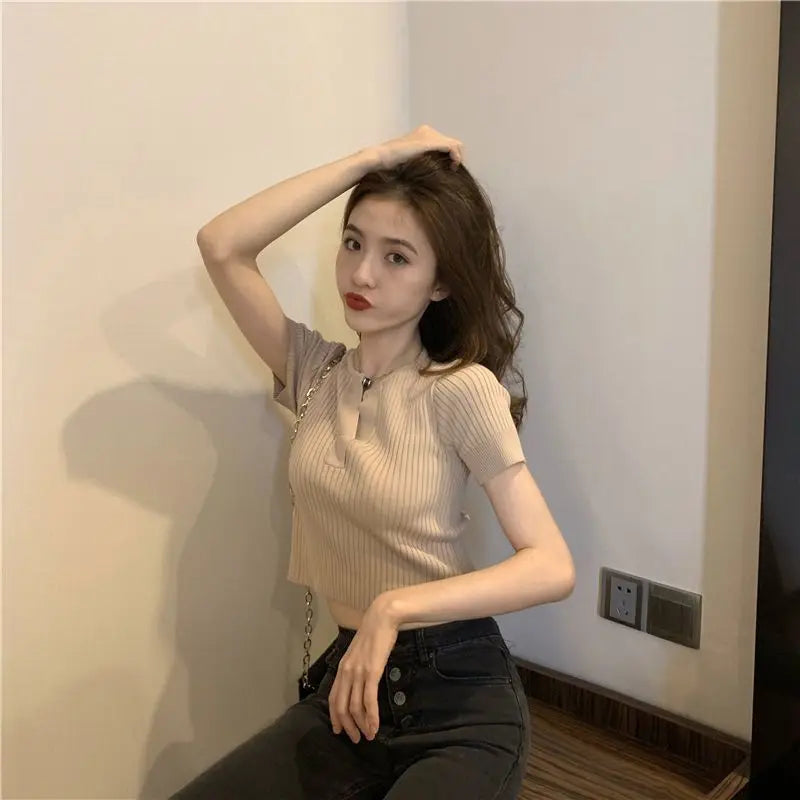 Summer Short-sleeved T-shirt Summer Women's Clothing 2025 New Ins Trendy Spring High-waist Top Short Design Niche