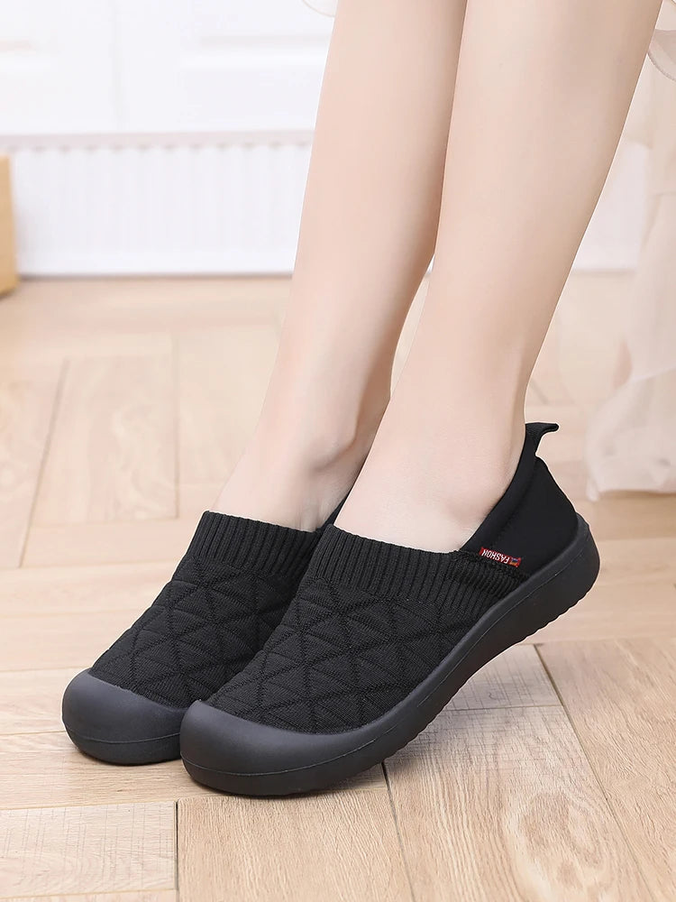 Women's casual sports shoes 2025 new multi-occasion can wear comfortable shoes light cloth home shoes