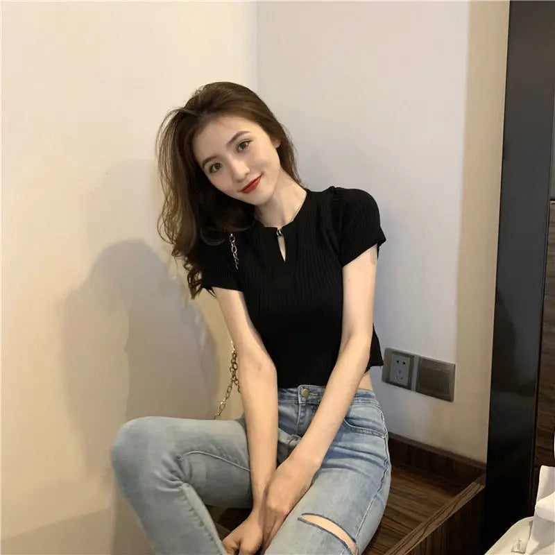 Summer Short-sleeved T-shirt Summer Women's Clothing 2025 New Ins Trendy Spring High-waist Top Short Design Niche