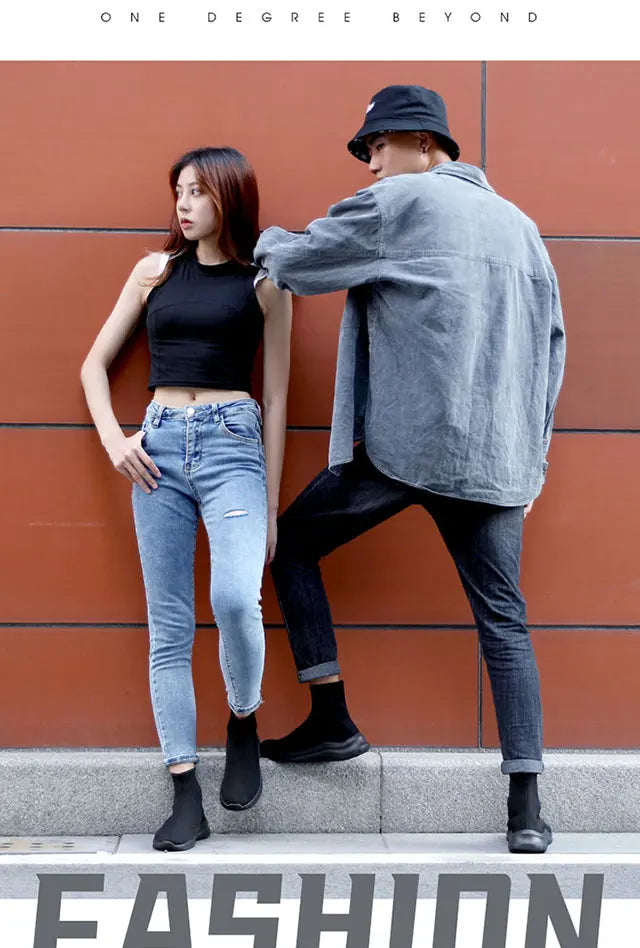 Men's and women's new high-top casual sports shoes walking flat ankle boots lovers non-slip shoes autumn and winter