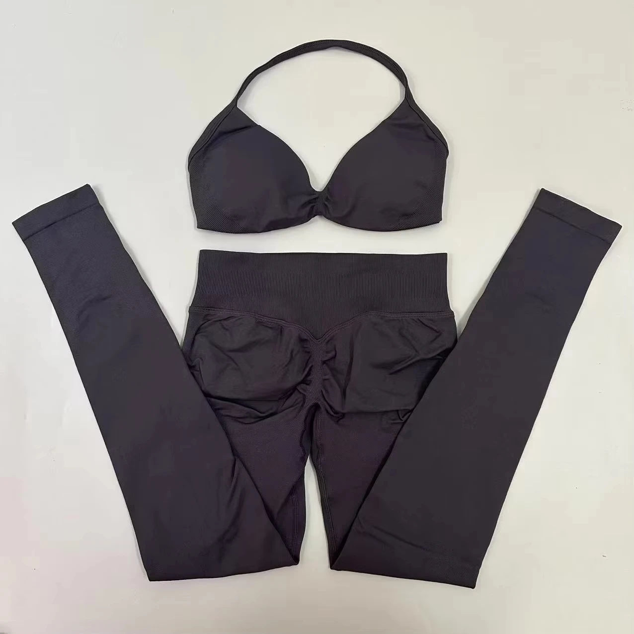 eamless Yoga Set Women Yoga Scrunch Leggings Set Strappy Halter Sports Bra Fitness Gym Clothing Workout Set