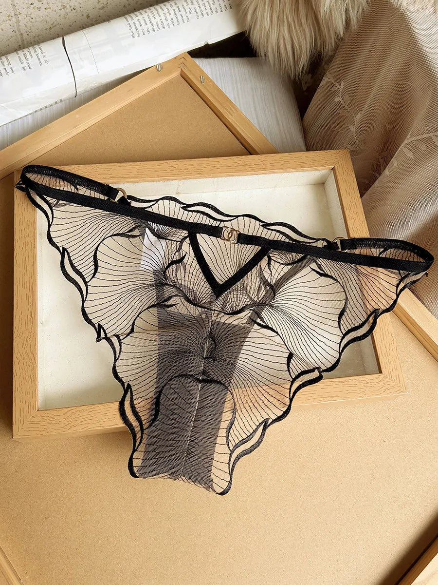 Lingerie Brodée Ultra-Fine Sexy Européenne Minimiseur Pour Gros Seins Dentelle Transparente Amincissante Pure Séduisante 32-38