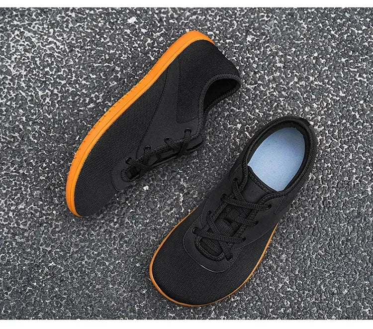 Men's barefoot walking shoes with wide toe and scattered minimalist shoes, suitable for gyms, driving offices.