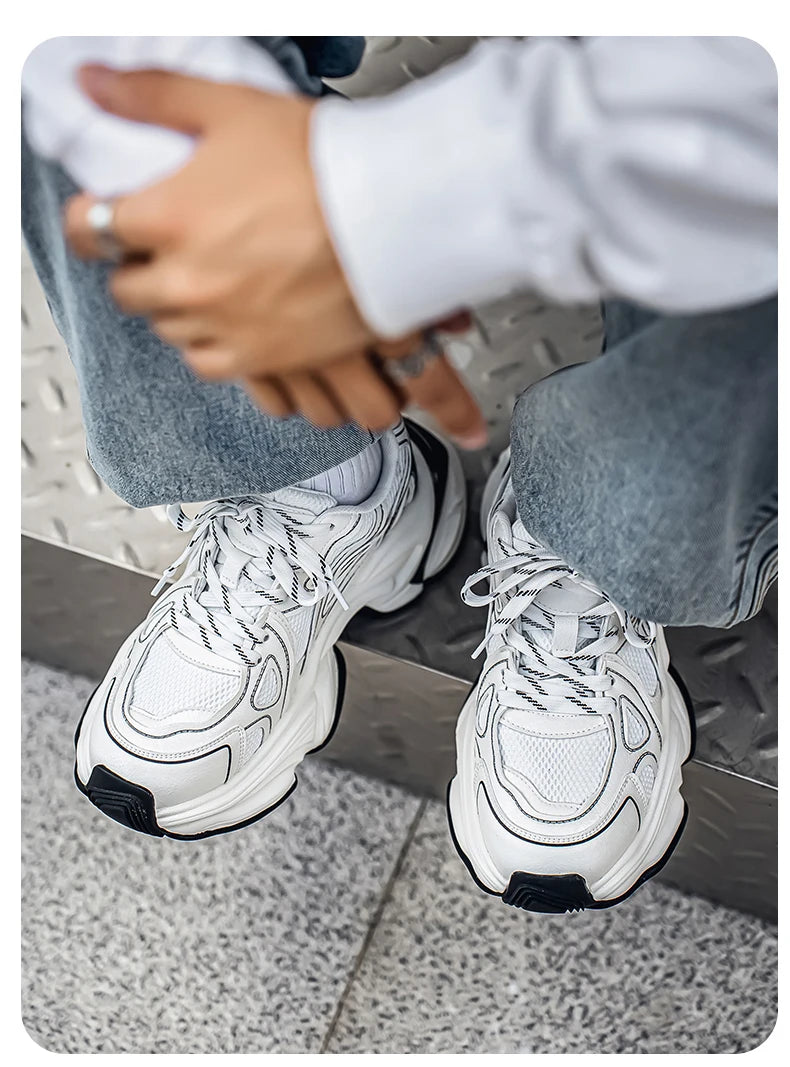 Men's Casual Sports Shoes New Arrivals for Autumn and Winter Retro Old-style Sneakers Anti-slip and Durable Sports Running Shoes