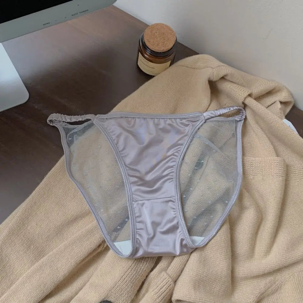 Lingerie Ice Silk Low Rise Briefs Women Korean Soft Seamless Lingerie Transparent Cotton Crotch Mesh Panties Smooth