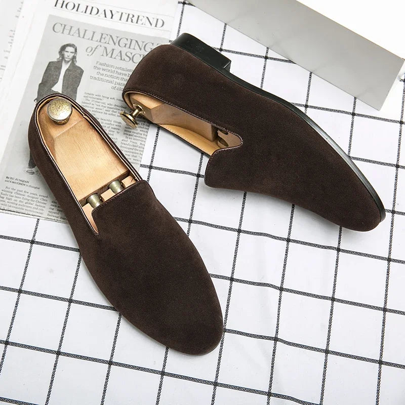 Fashionable Men's Suede Shoes Soft Soles Comfortable Loafers Versatile Men's Casual Flat Shoes Green New Style Free Delivery